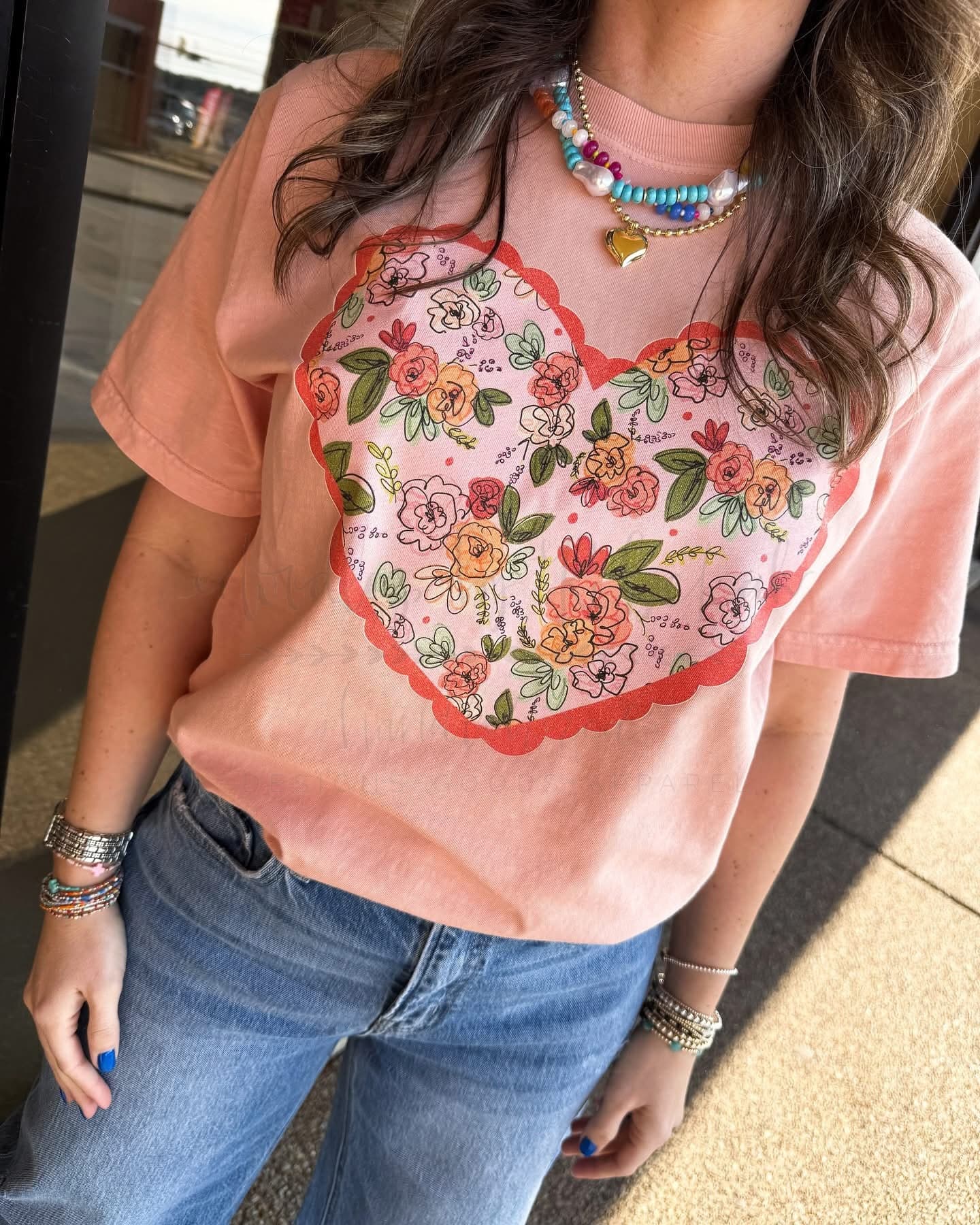 Scalloped Heart Peach Tee - Tees