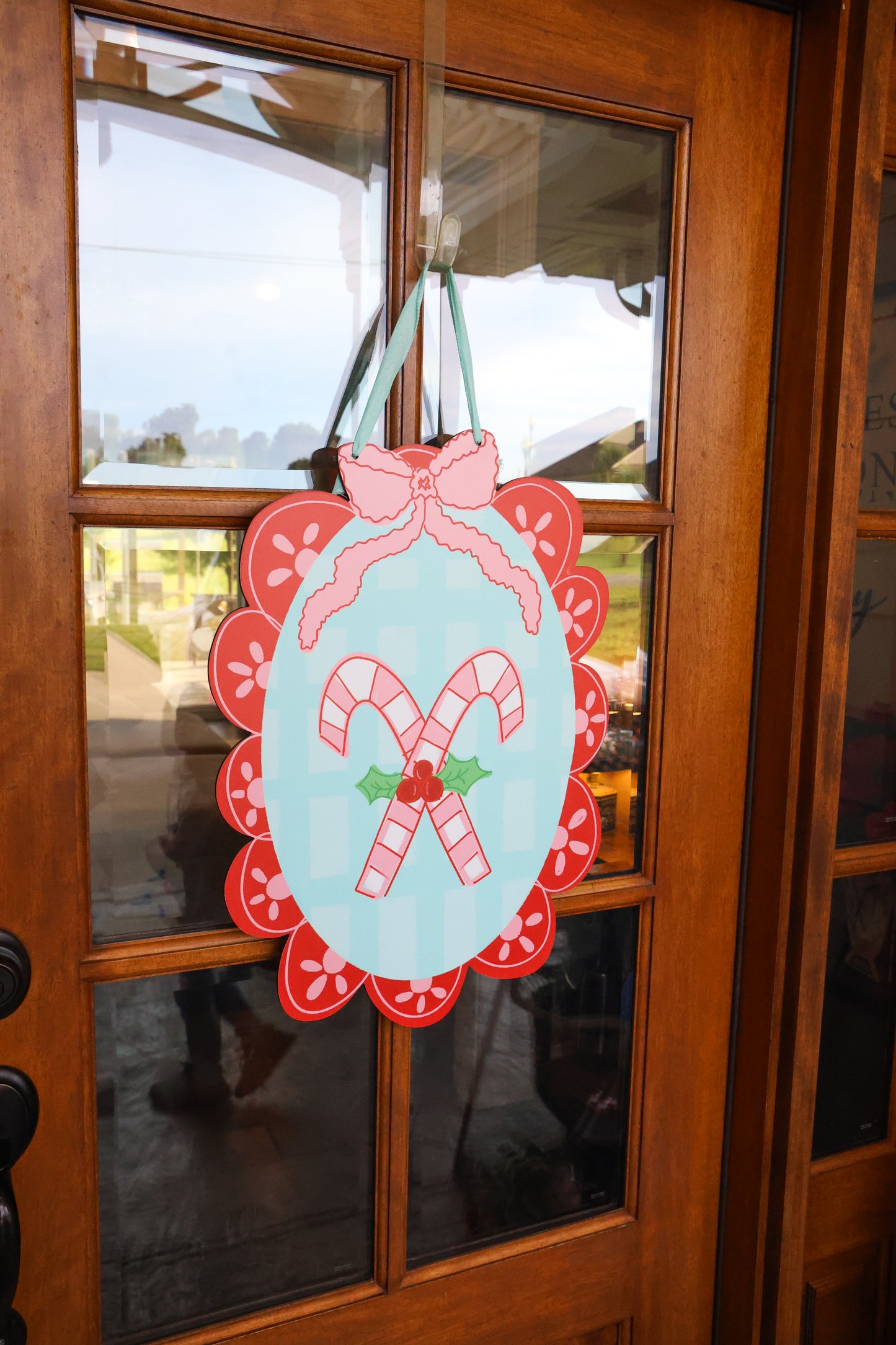 Scalloped Candy Canes Doorhanger