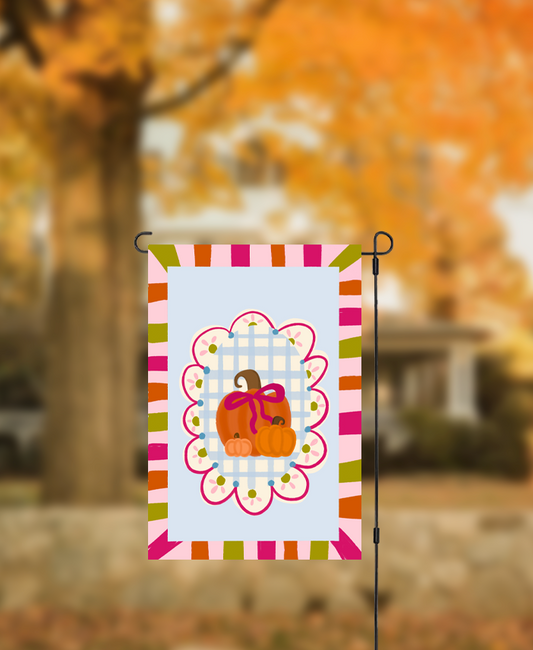 Scalloped Pumpkin with Bow Garden Flag