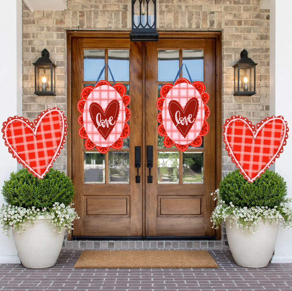 Scalloped Love Heart Doorhanger